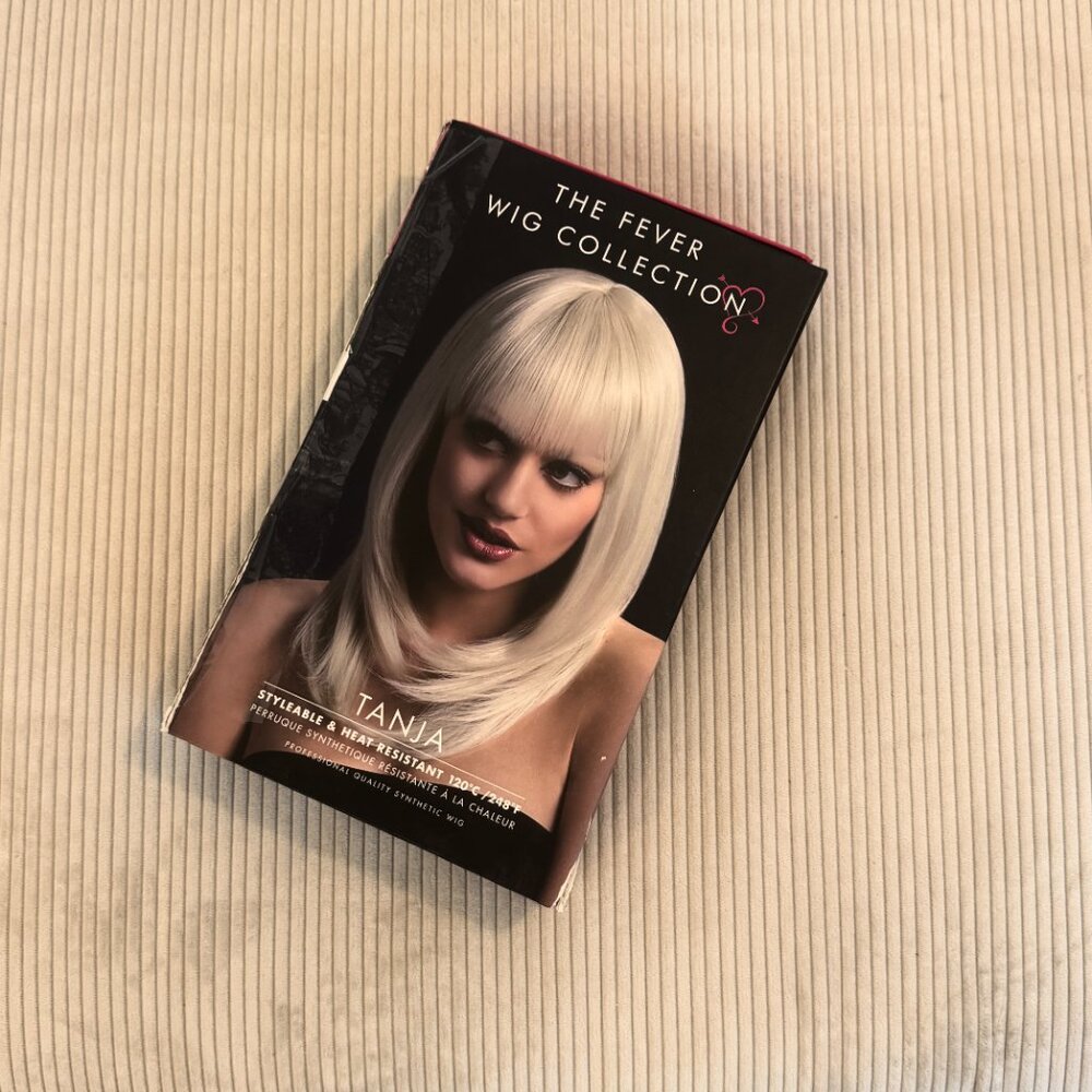 Tanja Layered Blonde Fashion Wig With Fringe